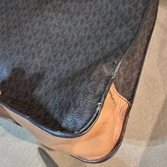 Michael Kors Bag - Picture 6 of 6